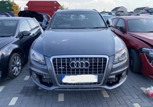 Dezmembrez piese caroserie, motor, cutie viteze, suspensie Audi Q5 (8RB) 2.0 TDI Quattro 2009, CAHA