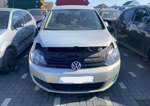 Dezmembrez piese caroserie, motor, cutie viteze, suspensie VW Golf 6 Plus 1.6 TDI 2011, CAYC