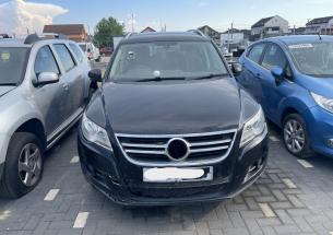 Dezmembrez piese caroserie, motor, cutie viteze, suspensie VW Tiguan (5N) 2.0 TDI 2009 4X4, CBAB
