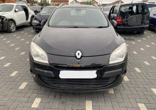 Dezmembrez piese caroserie, motor, cutie viteze, suspensie Renault Megane 3 Combi 1.5 DCI 2010, K9K832
