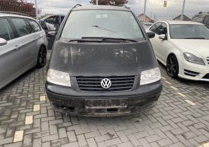 Dezmembrez piese caroserie, motor, cutie viteze, suspensie VW Sharan (7M8, 7M9, 7M6) 1.9 TDI 2001, AUY