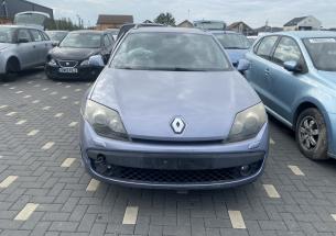 Dezmembrez piese caroserie, motor, cutie viteze, suspensie Renault Laguna 3 Combi 2.0 DCI 2009, M9R802