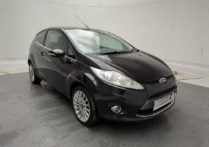 Dezmembrez piese caroserie, motor, cutie viteze, suspensie Ford Fiesta 5, 1.4 benz