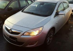 Vindem piese de suspensie Opel Astra J, 2.0cdti 2010