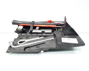 Spuma cu cric si cheie, Mercedes Clasa C (W203) (id:565514)