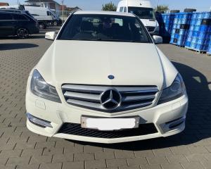 Dezmembrez piese caroserie, motor, cutie viteze, suspensie Mercedes Clasa C (W204) facelift 2.2 CDI 2012, OM651911