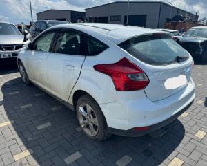 Dezmembrez piese caroserie, motor, cutie viteze, suspensie Ford Focus 3 1.6 TDCI, T1DB.