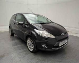 Dezmembrez piese caroserie, motor, cutie viteze, suspensie Ford Fiesta 5, 1.4 benz