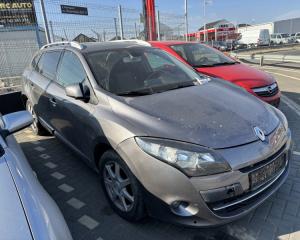 Dezmembrez piese caroserie, motor, cutie viteze, suspensie, Renault Megane 3 Combi, 1.5 DCI, K9K837.
