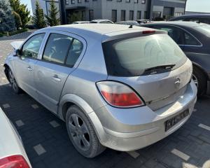 Dezmembrez piese caroserie, motor, cutie viteze, suspensie, Opel Astra H, 1.7 CDTI, Z17DTL.