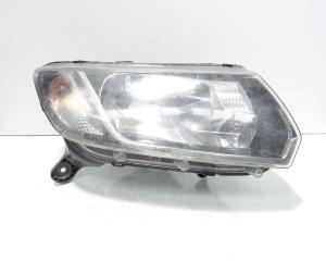 Far dreapta, Dacia Logan 2, vol pe dreapta (idi:708048)