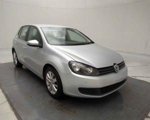 Vindem piese de caroserie si elemente de interior, pentru Vw Golf 6 (5K1) , 1.6 diesel