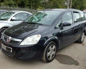 Vindem piese de interior Opel Zafira B (A05) 1.7 CDTI Z17DTH din dezmembrari