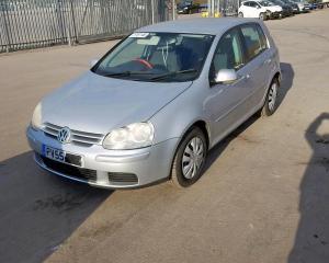 Vindem piese de interior Vw Golf 5 (1K1) 1.9 tdi