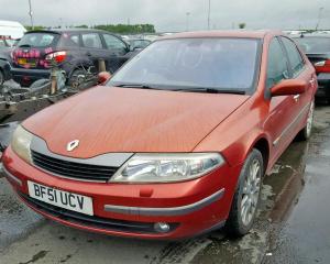 Vindem piese de carsoerie Renault Laguna 2, 1.8 Benz F4P din dezmembrari