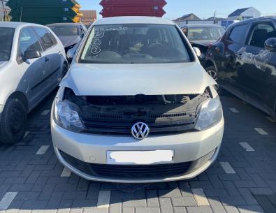 Dezmembrez piese caroserie, motor, cutie viteze, suspensie VW Golf 6 Plus 1.6 TDI 2011, CAYC