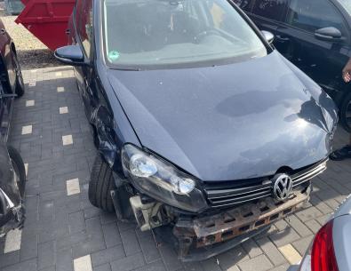 Dezmembrez piese caroserie, motor, cutie viteze, suspensie VW Golf 6 2.0 TDI 2009, CBAB