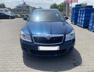 Dezmembrez piese caroserie, motor, cutie viteze, suspensie Skoda Octavia 2 (1Z3) facelift 1.6 TDI 2011, CAYC