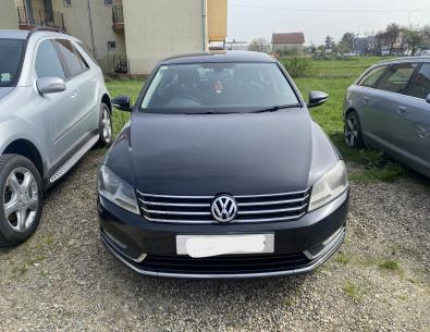 Dezmembrez piese caroserie, motor, cutie viteze, suspensie VW Passat (362) 2.0 TDI 2011, CFFB