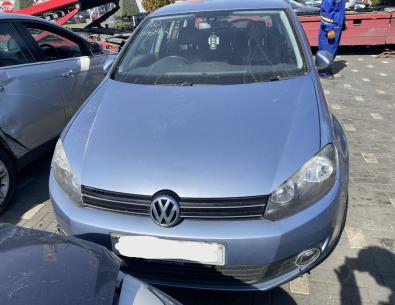 Dezmembrez piese caroserie, motor, cutie viteze, suspensie VW Golf 6 (5K1) 1.6 TDI 2009, CAYC