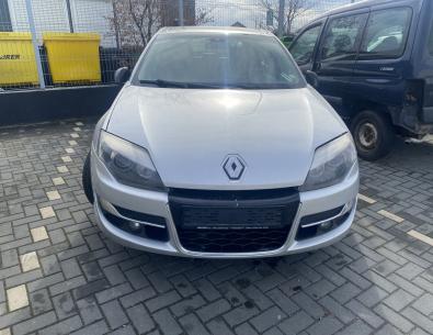 Dezmembrez piese caroserie, motor, cutie viteze, suspensie Renault Laguna 3 2.0 DCI 2010, M9R808