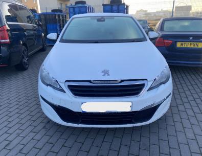 Dezmembrez piese caroserie, motor, cutie viteze, suspensie Peugeot 308 (II) SW 1.6 BlueHDI 2015, BHZ