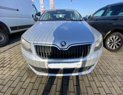 Dezmembrez piese caroserie, motor, cutie viteze, suspensie Skoda Octavia 3 (5E3) 1.6 TDI 2014, CLHA