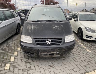 Dezmembrez piese caroserie, motor, cutie viteze, suspensie VW Sharan (7M8, 7M9, 7M6) 1.9 TDI 2001, AUY