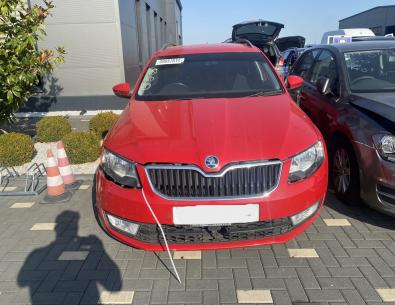 Dezmembrez piese caroserie, motor, cutie viteze, suspensie Skoda Octavia 3 Combi (5E5) 2.0 TDI 2014, CKFC