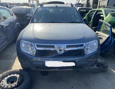 Dezmembrez piese caroserie, motor, cutie viteze, suspensie Dacia Duster 1.5 DCI 4X4 2010, K9K