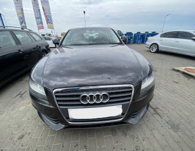 Dezmembrez piese caroserie, motor, cutie viteze, suspensie Audi A4 (8K2, B8) 2.0 TDI 2008, CAGA