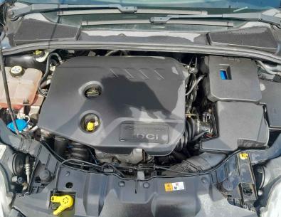 Dezmembrez piese caroserie, motor, cutie viteze, suspensie, Ford Focus 3, 1.6 TDCI