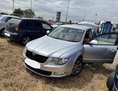 Dezmembrez piese caroserie, motor, cutie viteze, suspensie, Skoda Superb II (3T4), 1.6 TDI, CAYC.