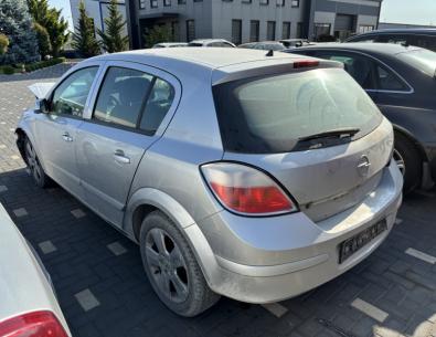 Dezmembrez piese caroserie, motor, cutie viteze, suspensie, Opel Astra H, 1.7 CDTI, Z17DTL.