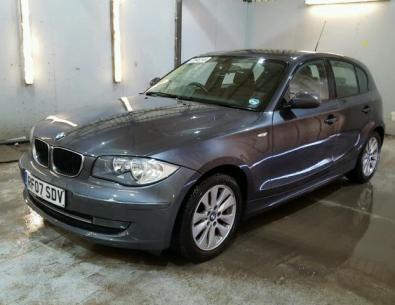 Vindem piese de caroserie Bmw 118i E81