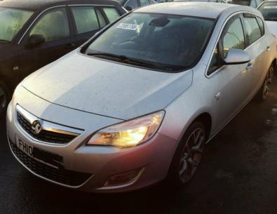 Vindem piese de suspensie Opel Astra J, 2.0cdti 2010