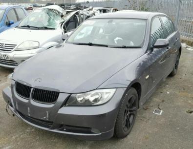 Vindem piese de interior BMW 3 (E90) 3.0 Benz, N55B30A