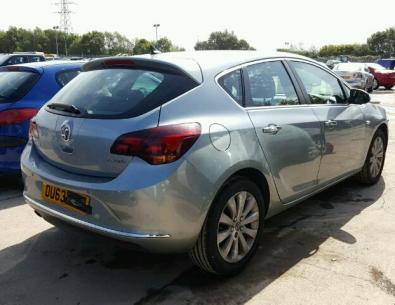 Vindem piese de motor Opel Astra J 2.0cdti A20DTH