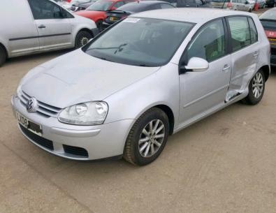 Vindem piese de motor Vw Golf 5 (1K1) 1.6 FSI BAG din dezmembrari