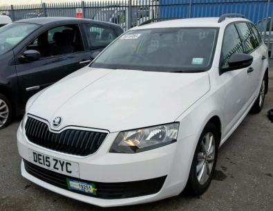 Vindem piese de interior Skoda Octavia 3  Combi (5E5) 1.6 TDI, CLH din dezmembrari