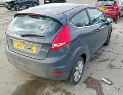 Vindem piese de interior Ford Fiesta 6, 1.25 benz SNJB din dezmembrari