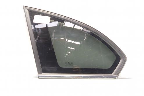 Geam fix caroserie dreapta spate, Chevrolet Captiva (C100) facelift (id:682022)