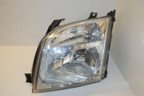 Far dreapta, Ford Fusion (JU)  (id:110747)