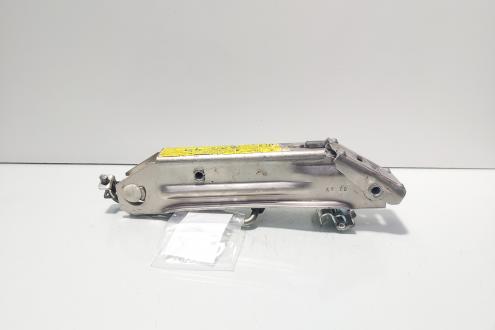 Cric, Vw Golf 5 Variant (1K5) (id:716175)