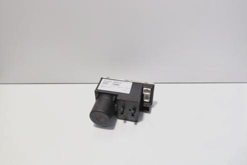 Pompa vacuum inchidere centralizata, cod 8D0862257B, Vw Golf 4 (1J1), 1.6 benz, AVU (idi:712804)