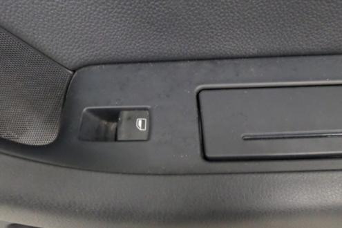 Buton dreapta spate Audi A6 (4F) 2004-2011