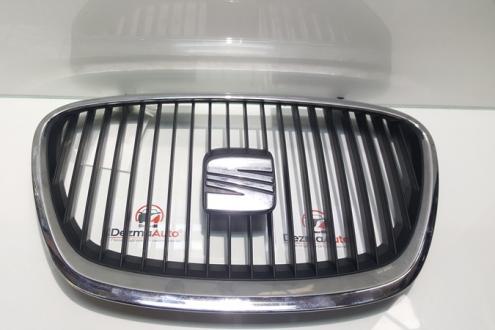 Grila bara fata centrala cu sigla 1P0853654A, Seat Leon (1P1) (id:341936)
