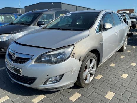 Dezmembrez Opel Astra J [Fabr 2009-2015] 1.7 CDTI A17DTJ