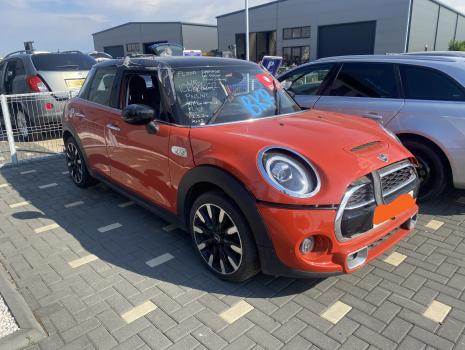 Dezmembram piese caroserie, motor, cutie viteze, suspensie Mini Cooper S (F55) 2.0 benzina, 2019