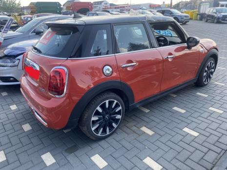Dezmembram piese caroserie, motor, cutie viteze, suspensie Mini Cooper S (F55) 2.0 benzina, 2019